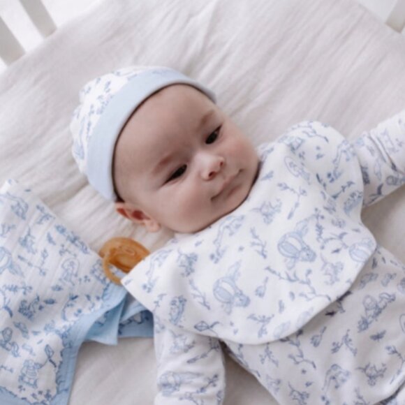 Blue Peter Pan Collar Toile Newborn Gift Set - Picture 2 of 3